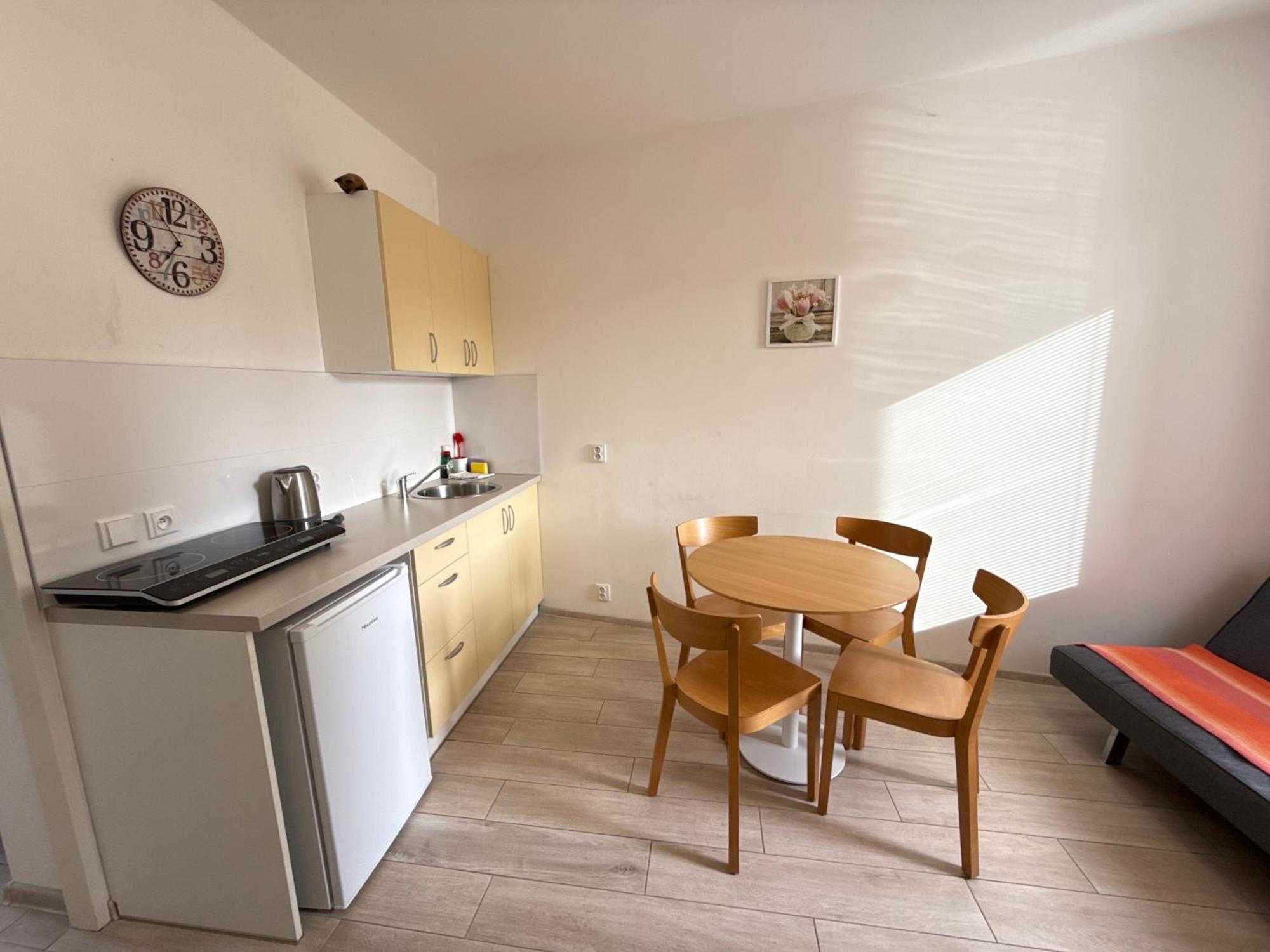 Leto Apartment *